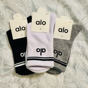 ALO Yoga Athletic Socks - White and Pink (bundle)